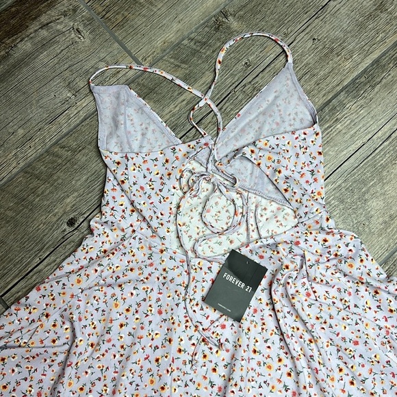 NWT Forever 21 Dress - Lavender floral Size small - Picture 4 of 4